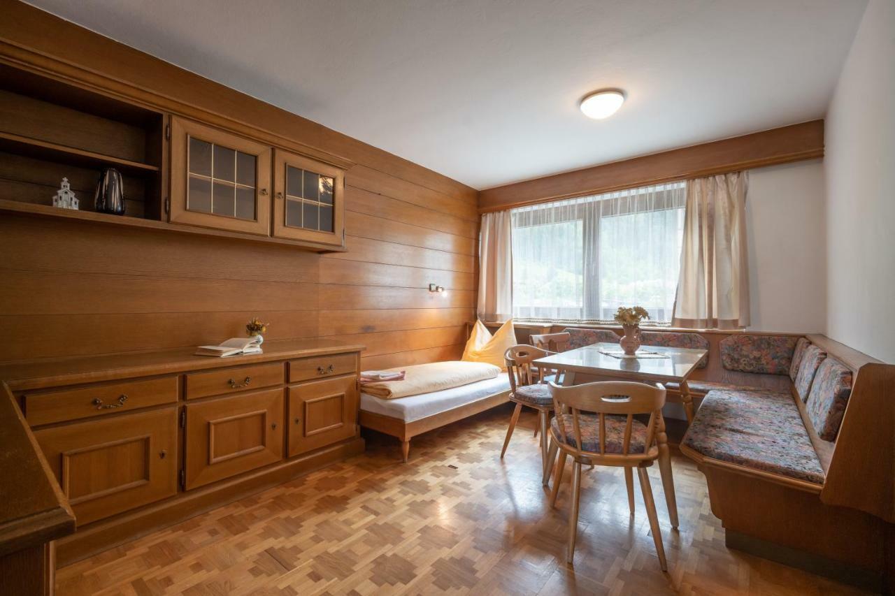 Gastehaus Amor Apartment Mayrhofen Ngoại thất bức ảnh